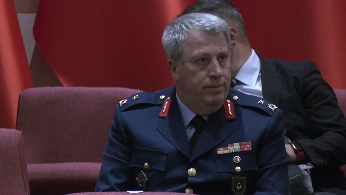 Milli Savunma Bakanlığı'nda Devir Teslim Töreni... Bakan Güler: 'Ülkemizin Huzur ve Güvenliğini Tehdit Eden Her Türlü Terör Örgütü ile En Son...