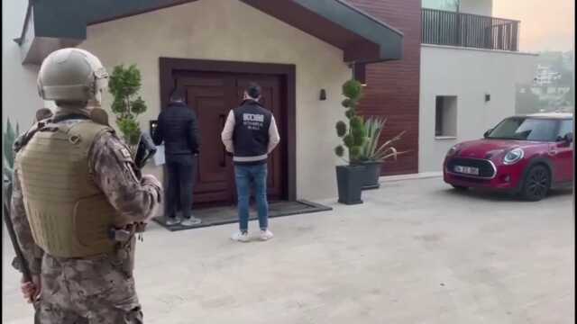 Sahte mahkeme kararlarıyla haber linklerini kaldırmaya çalışan şebeke çökertildi