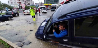 Samsun'da Sağanak Yağış Sel ve Çöküntülere Yol Açtı