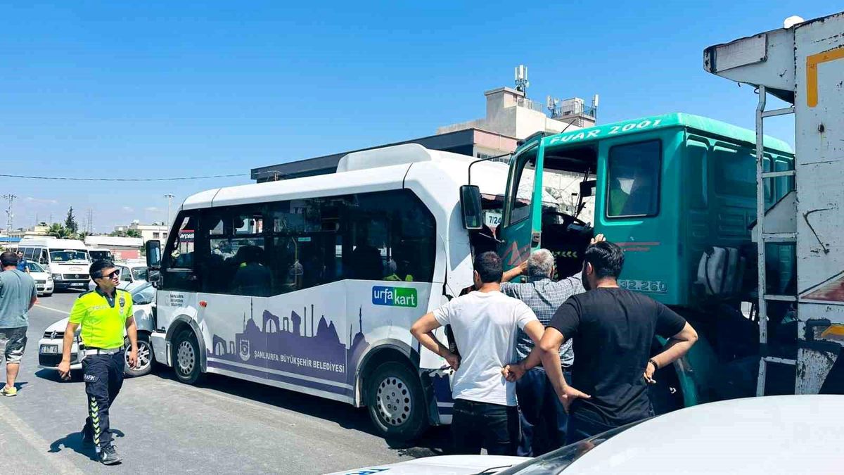 Şanlıurfa'da kaza: 2 kişi yaralandı