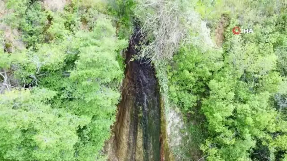 Yozgat'taki Ağlayan Şelale Doğaseverlerin İlgi Odağı