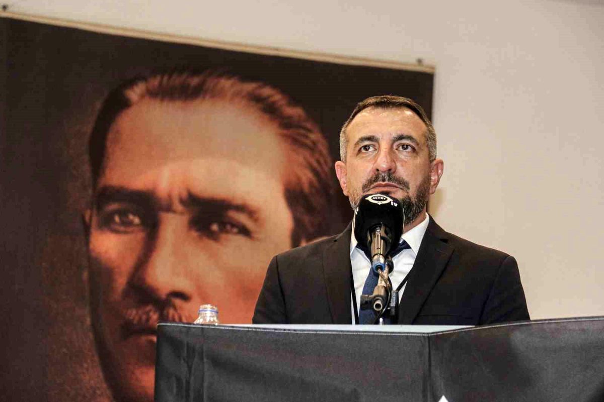 Altay Spor Kulübü Başkanı Ayhan Dündar yeniden seçildi
