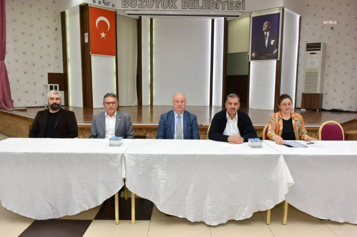 Bozüyük Belediyesi'nin 'Çarşı ve Kent Meydanı' projesi kapsamındaki işyeri satış ihalesi ertelendi