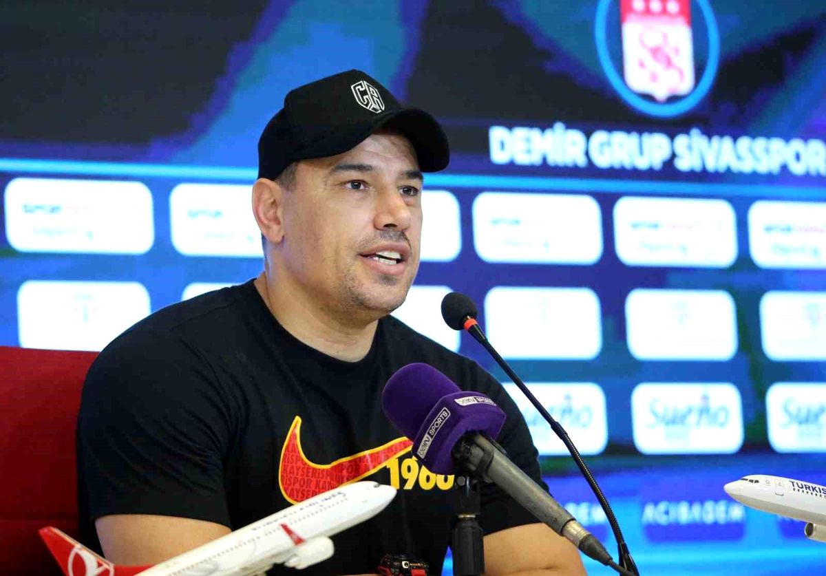 Kayserispor Teknik Direktörü Çağdaş Atan: Asıl başarının mimarı bu sene taraftar