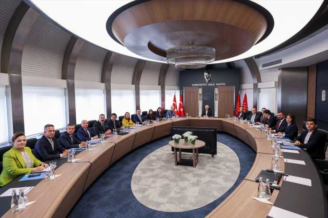 CHP Sözcüsü Faik Öztrak: Kongreler sürecinin bugün başlatılmasına karar verdik CHP Sözcüsü Faik Öztrak: Kongreler sürecinin bugün başlatılmasına karar verdik