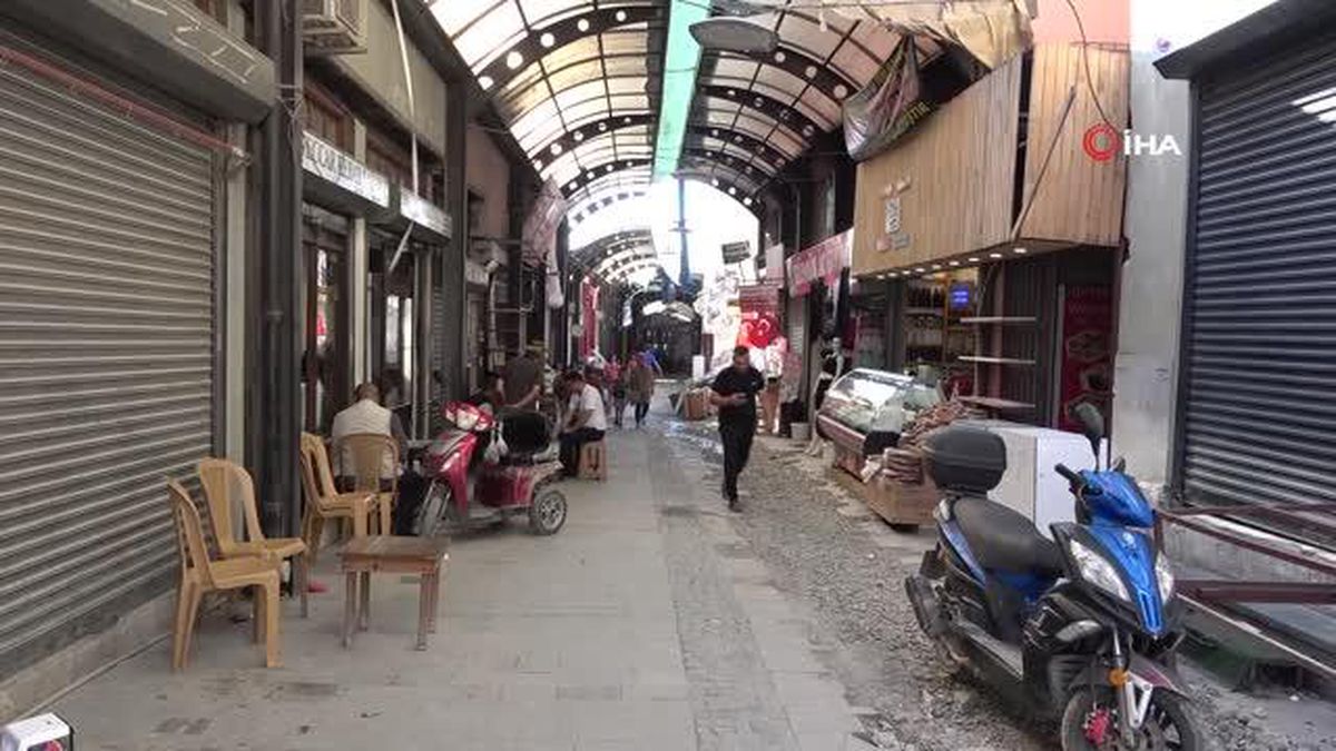 Depremin yıktığı Hatay Uzun Çarşı'da, 200 iş yeri açıldı