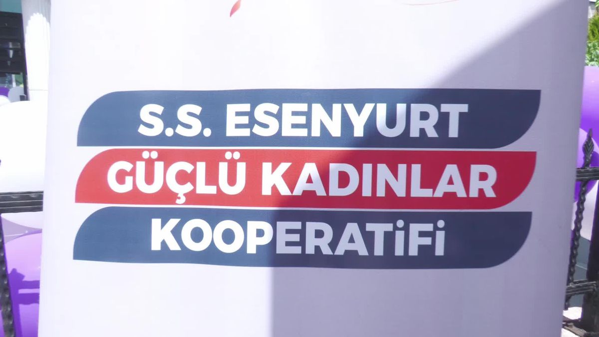Esenyurt'ta 'Kadın Eli, Kadın Emeği' Stantları Açıldı.