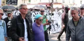 Fransa'da emeklilik reformu protestosu: 14 gözaltı