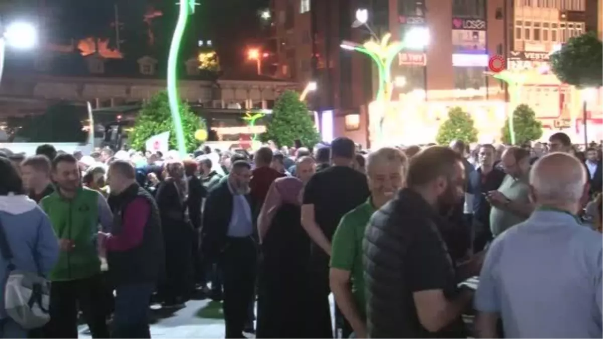 Hacı adayları sevinç gözyaşlarıyla uğurlandı