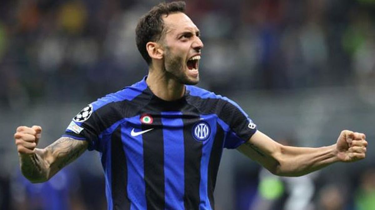Hakan Çalhanoğlu, 4 yıllık sözleşmeye imza attı! Şampiyonlar Ligi finali sonrası resmen ilan edilecek