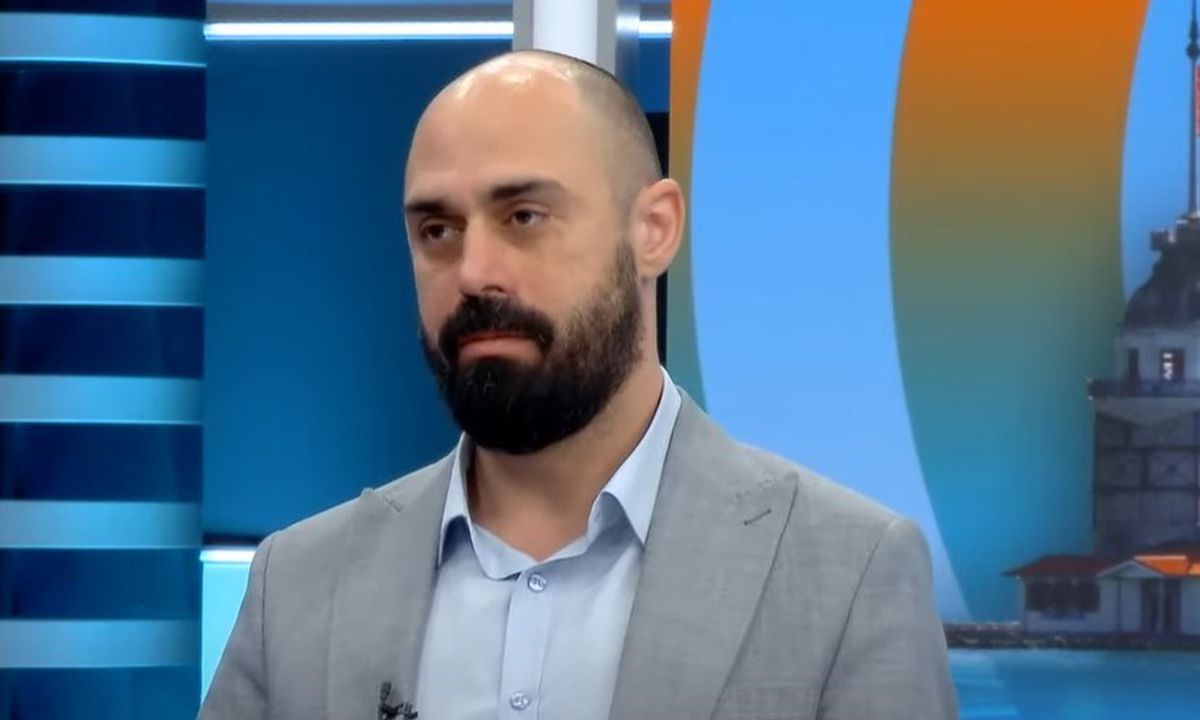 Halk Tv konuğu Özgün Emre Koç kimdir? Özgün Emre Koç kaç yaşında, nereli? Özgün Emre Koç biyografisi!