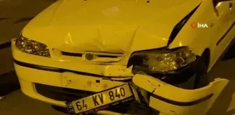 Uşak'ta İki Otomobil Çarpıştı: 5 Kişi Yaralandı