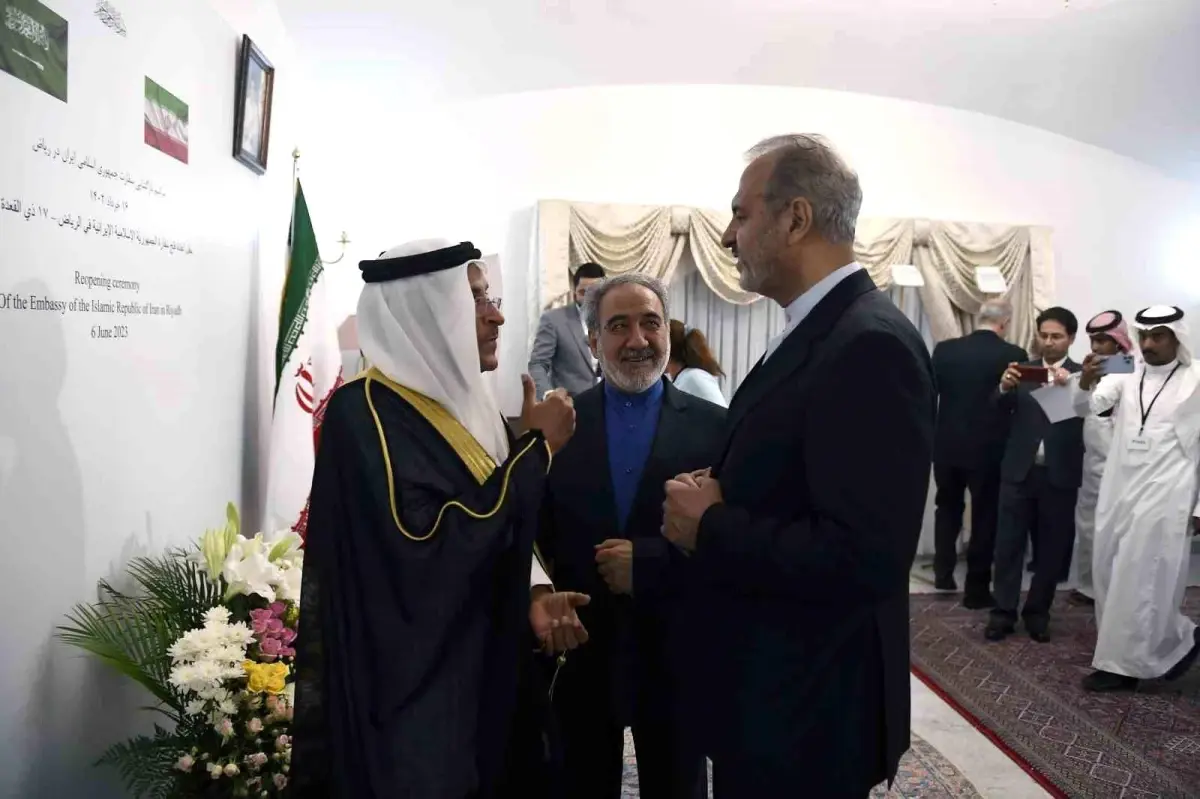 İran'ın Riyad Büyükelçiliği 7 yıl sonra yeniden açıldı