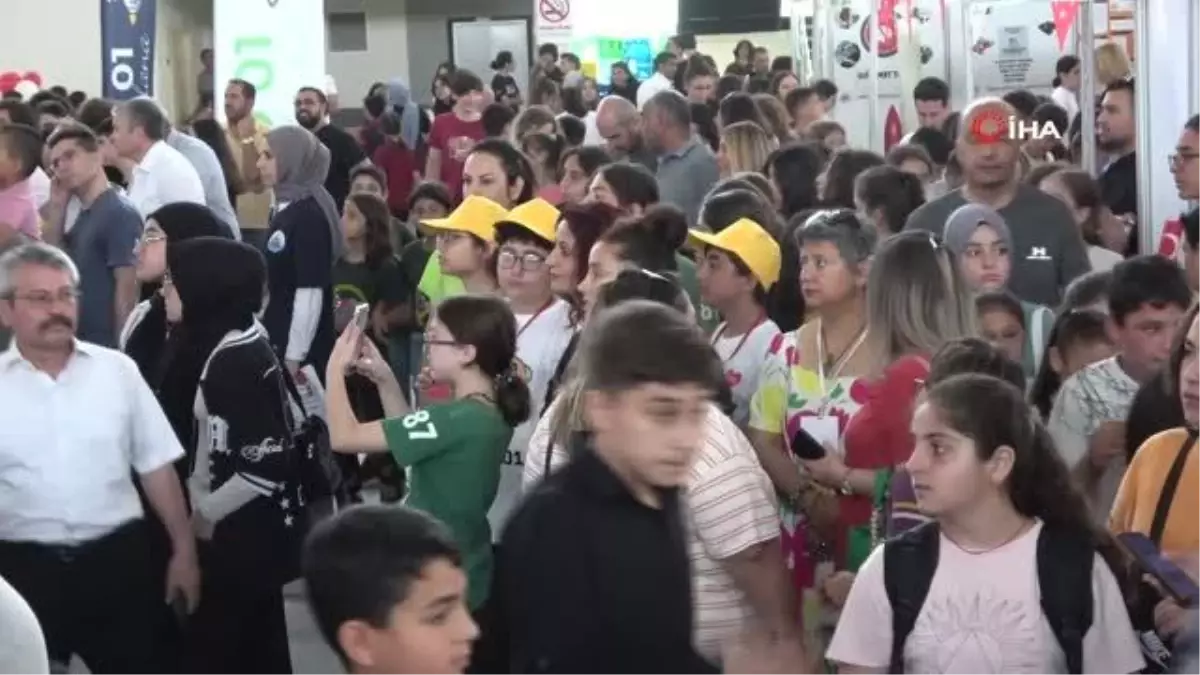 Adana'da düzenlenen KOD 01 Robotik ve Kodlama Şenliği ilgi gördü