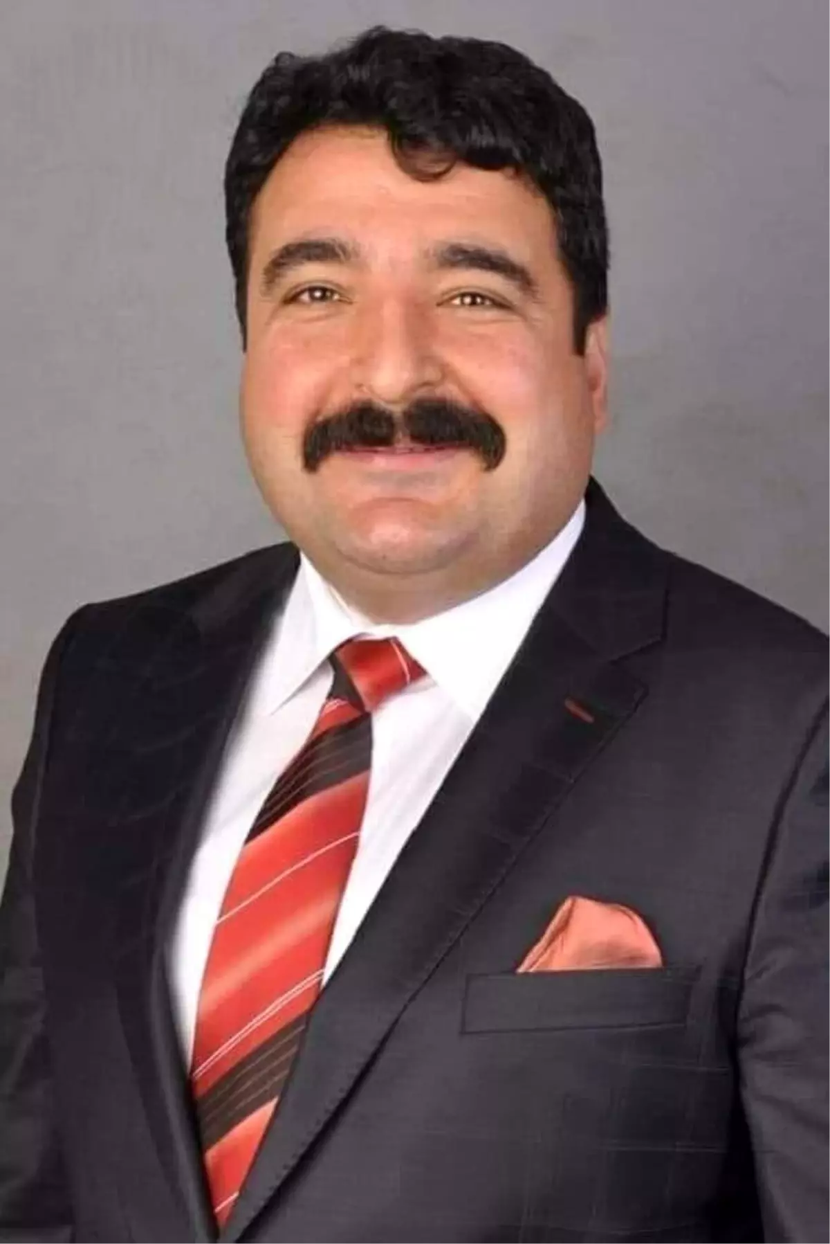 MHP'li Belediye Meclis Üyesi Savaş Akçöltekin Kalp Krizi Geçirerek Hayatını Kaybetti