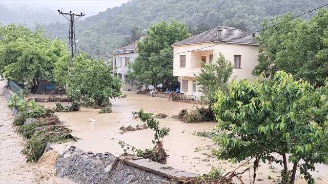 Samsun ve Ordu'da Sağanak Yağış Nedeniyle Taşımalı Eğitime Bir Gün Ara Verildi