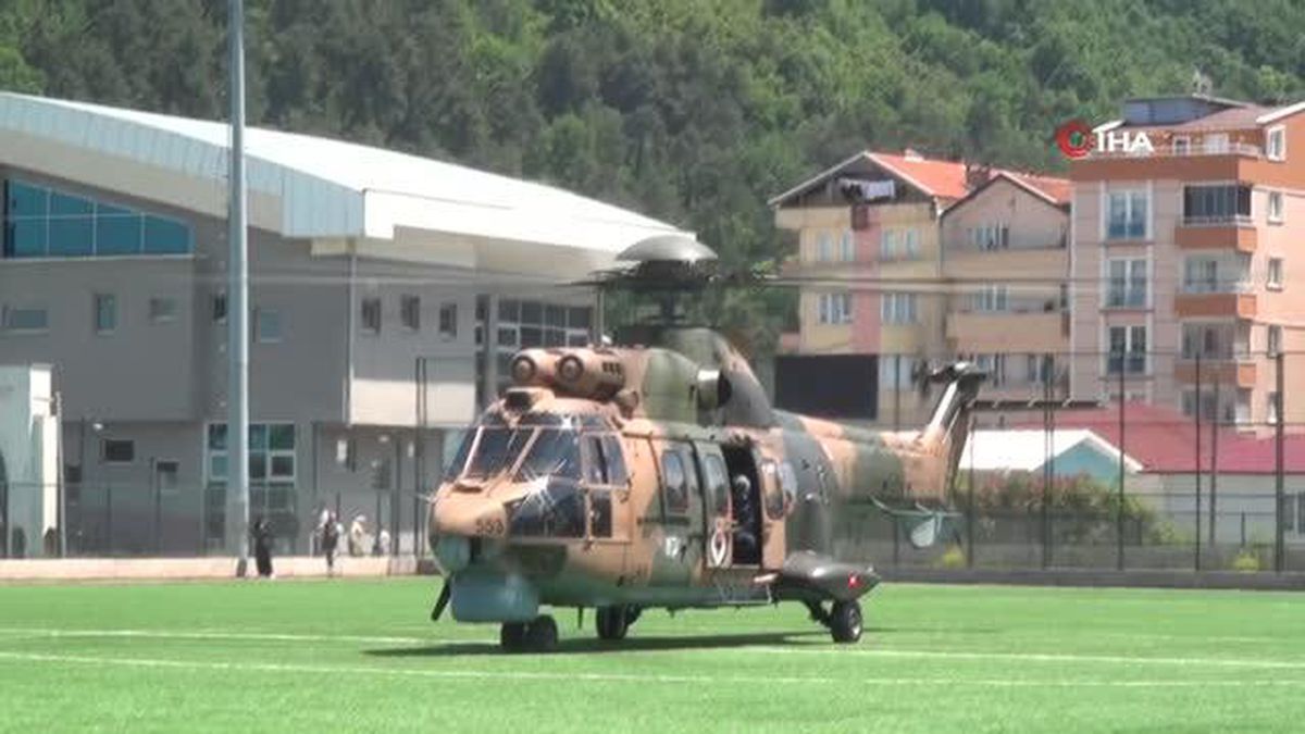 Sinop'ta selden dolayı elektriği kesilen köylere helikopterle jeneratör götürüldü