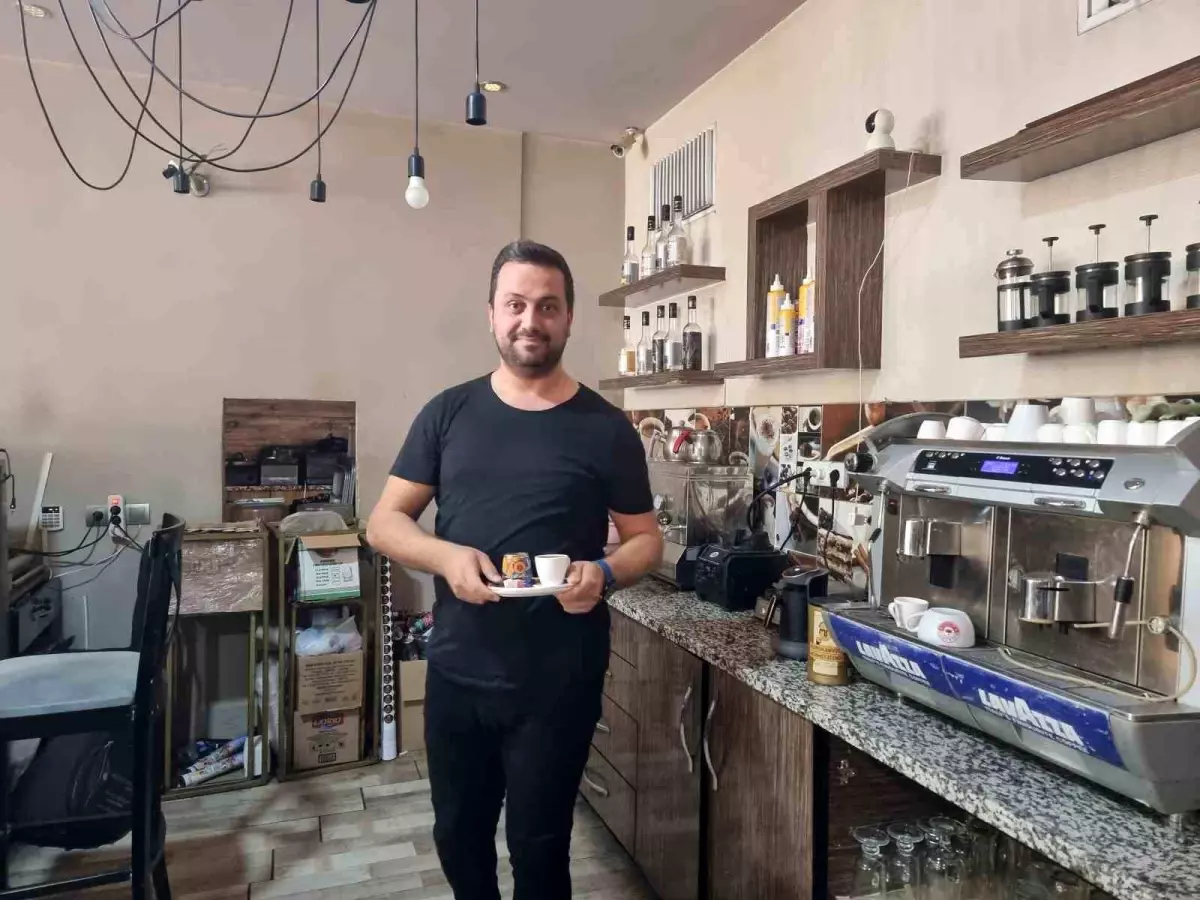Adana'da esnafın ilanı hem güldürdü hem düşündürdü