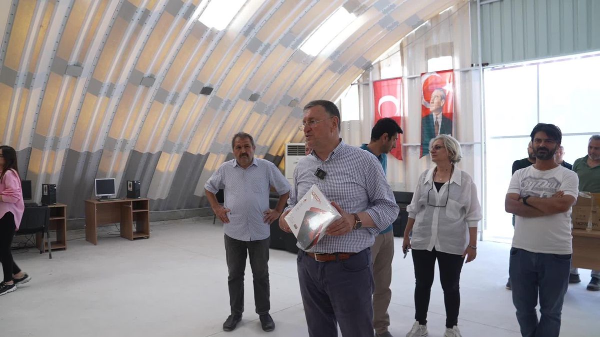 Hatay'da depremzede çocuklara Destek Eğitim Merkezi
