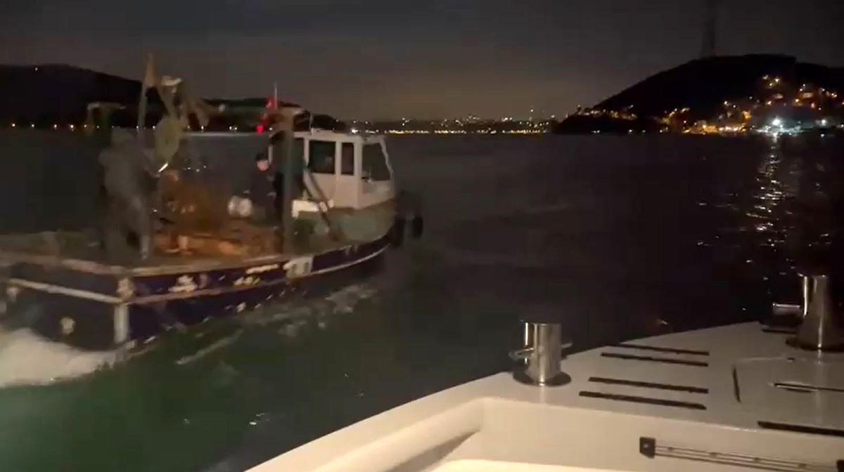 İstanbul'da Kaçak Karakıllı Midye Avcılığı Yapanlara Para Cezası