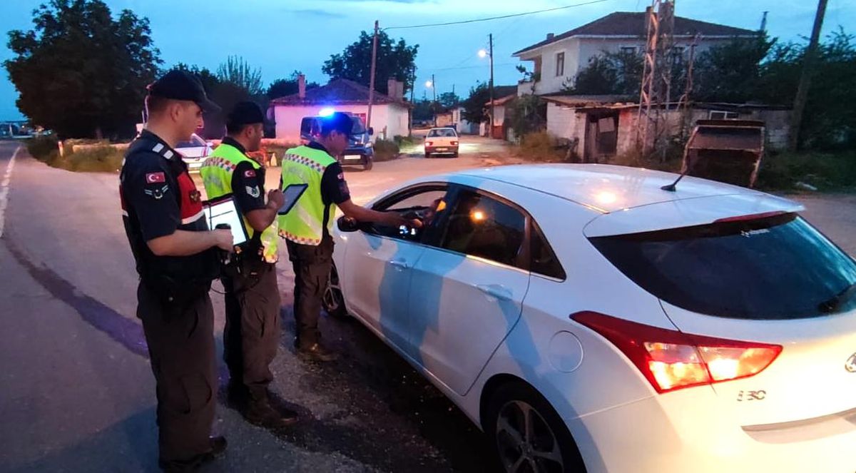 Kırklareli Jandarması 2 Yılda 28 Bin 400 Araç Denetledi