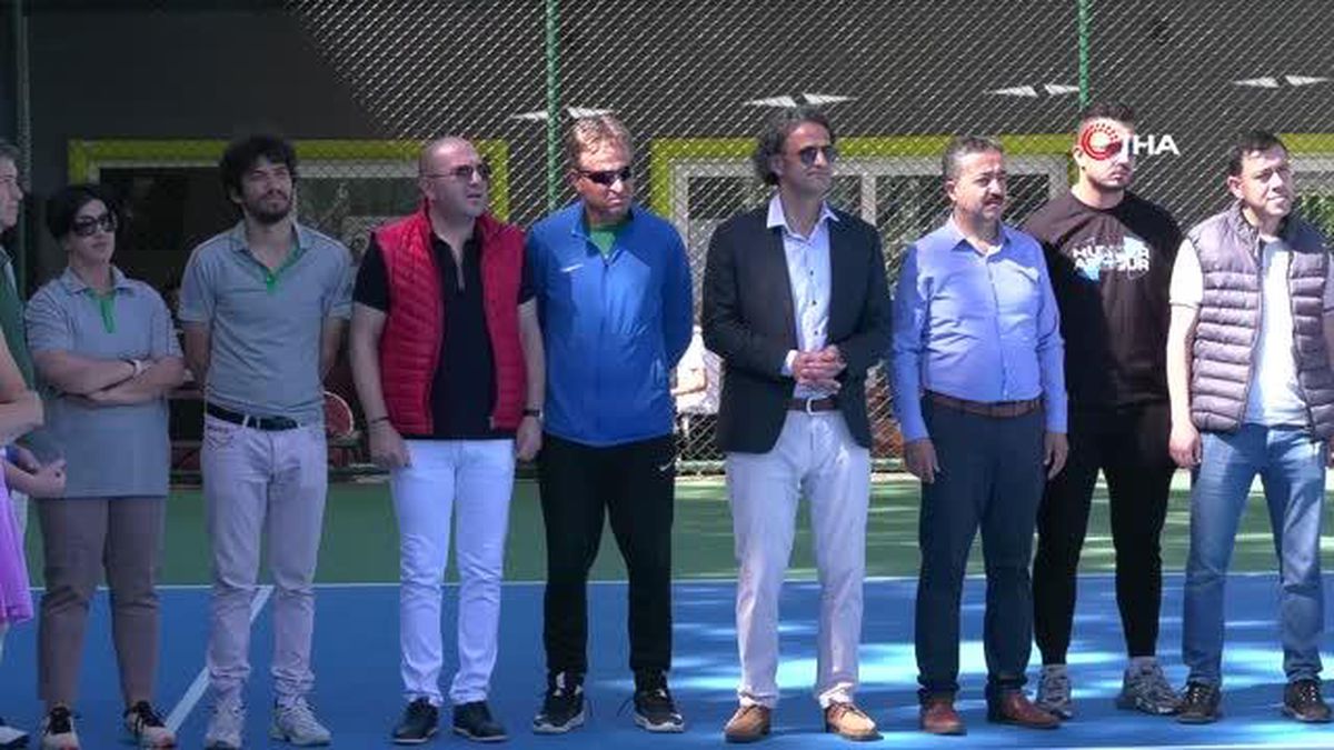 Okul Sporları Yıldızlar Tenis Türkiye Şampiyonası Demirci'de başladı