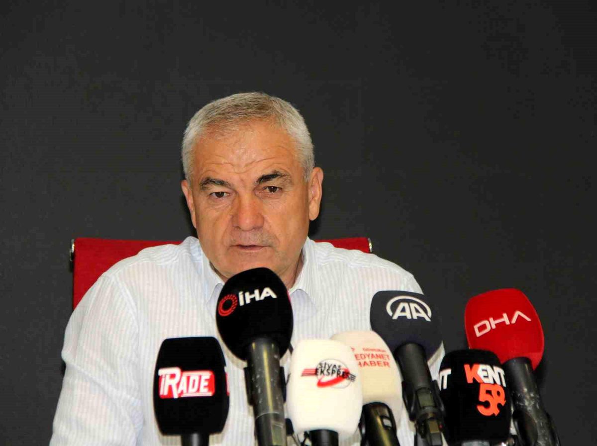 Rıza Çalımbay Sivasspor'a veda etti: 'Ayrılıyoruz'