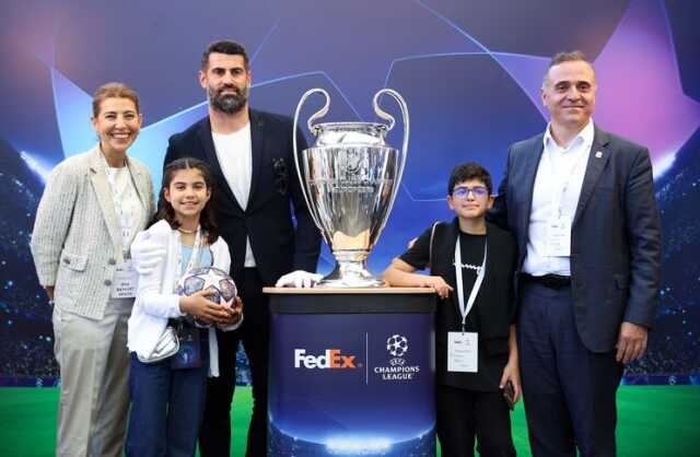 UEFA Şampiyonlar Ligi kupası nerede tasarlandı? UEFA Şampiyonlar Ligi topu 2023!