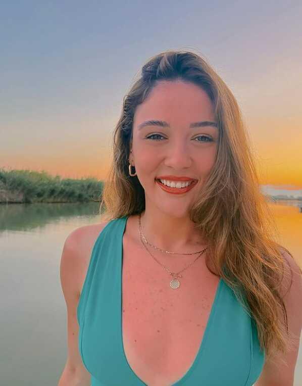 Voleybolcu olmasaymış model olurmuş! Zehra Güneş verdiği pozlarla sosyal medyayı sallamaya devam ediyor