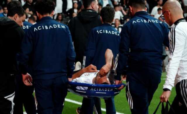 Cenk Tosun kaç maç yok? Cenk Tosun ne zaman sahalara dönecek?