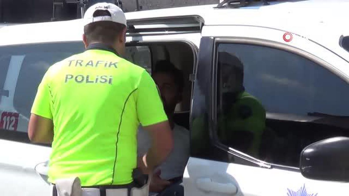 Hakkında arama kararı olan taksici denetimde polise yakalandı
