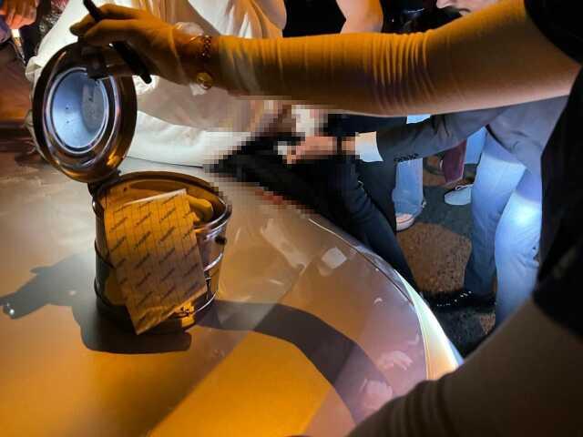 DÜZCE'DE, 2 GRUP ARASINDA ÇIKAN KAVGADA 12 YERİNDEN BIÇAKLANDI