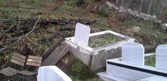 Kastamonu'da heyelan nedeniyle kayan mezarlar başka yere taşındı