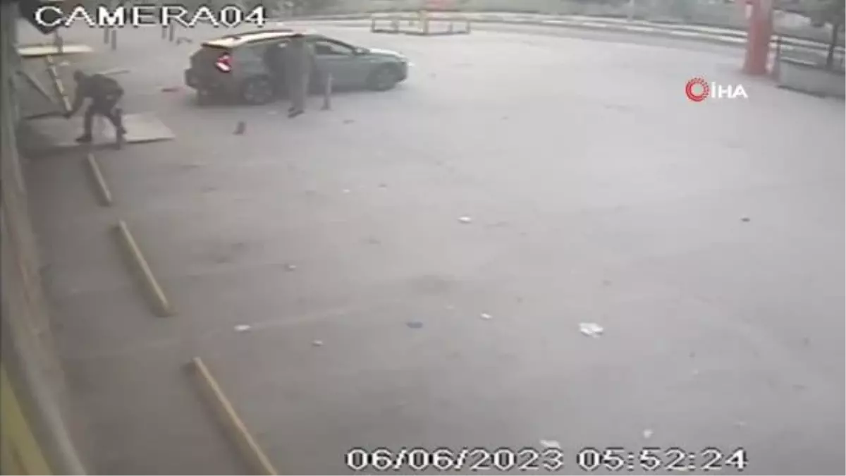 Marketlere girip piyasa değeri yaklaşık 1 milyon TL olan alkol ve sigara çaldılar