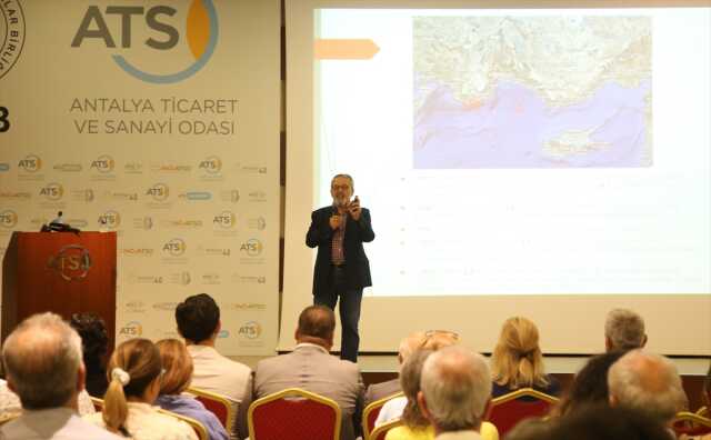 PROF. DR. GÖRÜR ANTALYA, HER ZAMAN TSUNAMİYE MARUZ KALABİLİR