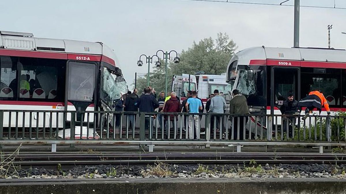 Son Dakika! Samsun'da iki tramvay çarpıştı: 1'i ağır 26 yaralı var
