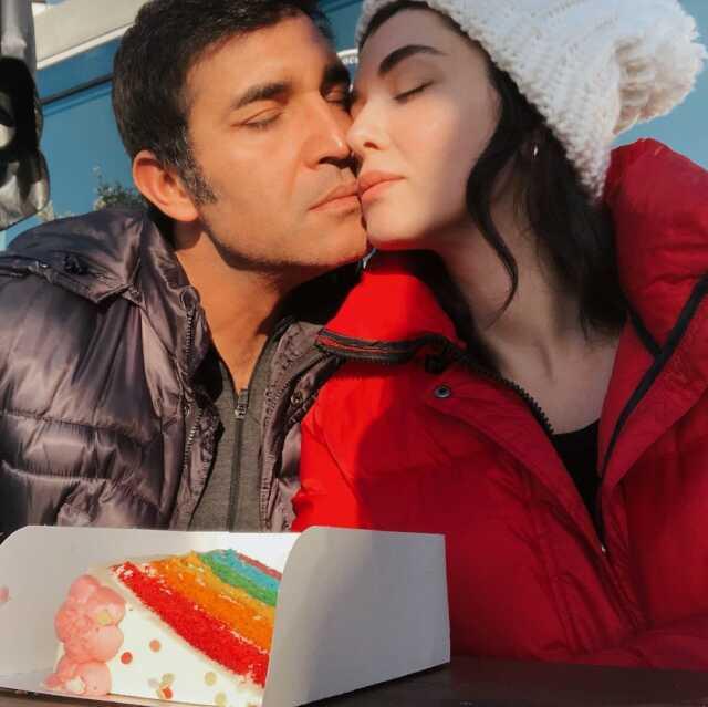 10 yıldır el ele! Mert Kılıç ve Aslıhan Güner'den romantik paylaşımlar geldi 10 yıldır el ele! Mert Kılıç ve Aslıhan Güner'den romantik paylaşımlar geldi