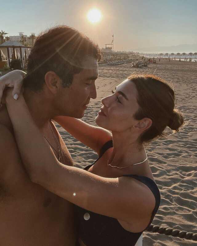 10 yıldır el ele! Mert Kılıç ve Aslıhan Güner'den romantik paylaşımlar geldi 10 yıldır el ele! Mert Kılıç ve Aslıhan Güner'den romantik paylaşımlar geldi