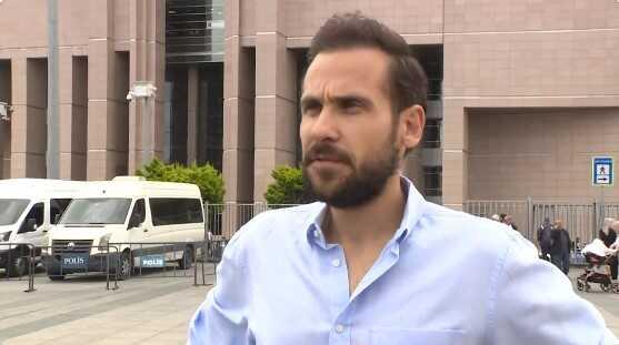 Öğrencisini acımadan döven öğretmen, kendisiyle ilgili paylaşım yapan Ümit Erdim'e dava açtı Öğrencisini acımadan döven öğretmen, kendisiyle ilgili paylaşım yapan Ümit Erdim'e dava açtı