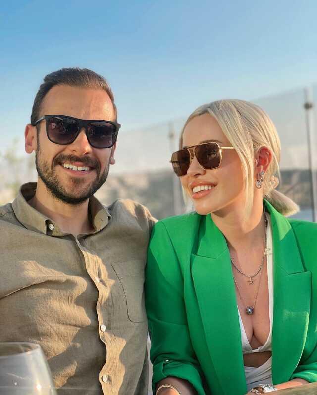 Öğrencisini acımadan döven öğretmen, kendisiyle ilgili paylaşım yapan Ümit Erdim'e dava açtı Öğrencisini acımadan döven öğretmen, kendisiyle ilgili paylaşım yapan Ümit Erdim'e dava açtı