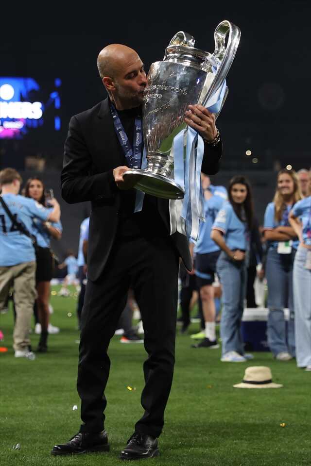 53 yıllık özlem sona erdi! Manchester City kazandı, Pep Guardiola rekor kırdı