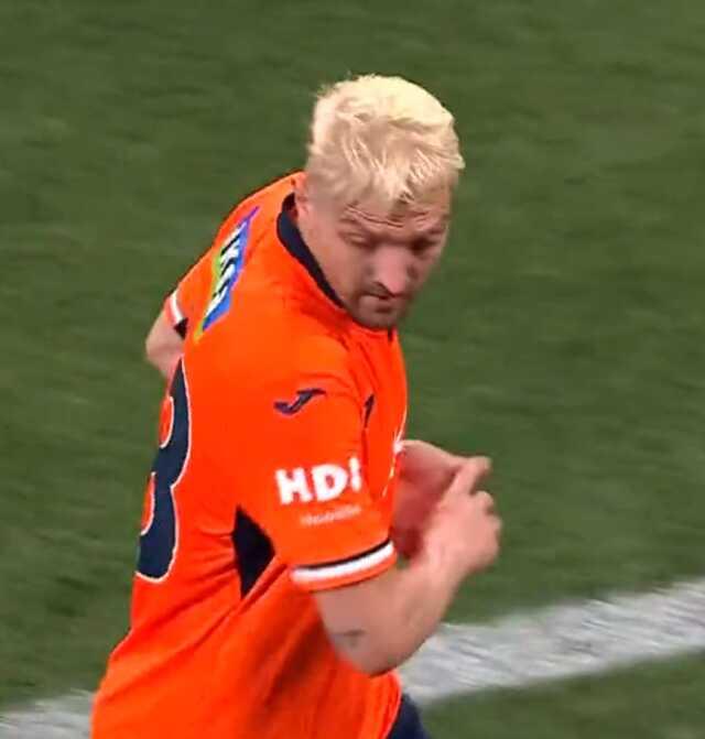 Oyundan alınınca deliye döndü! Ziraat Türkiye Kupası'nda eski Fenerbahçeliden skandal hareket