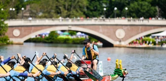ABD'nin Cambridge Kentinde Ejderha Teknesi Yarışı Düzenlendi