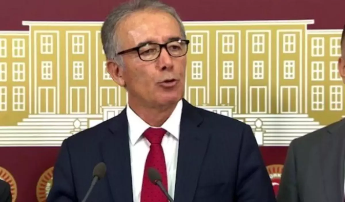 Ahat Andican kimdir? Ahat Andican kaç yaşında, nereli? Ahat Andican hayatı ve biyografisi!