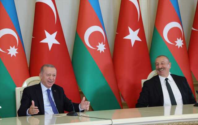 Basın toplantısına damga vuran an! Cumhurbaşkanı Erdoğan'ın çocuk sayısı önerisine Aliyev kahkaha attı