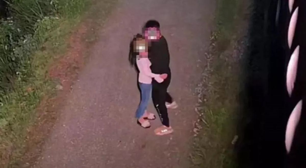 7 yıllık evliliği bitiren fotoğraf! Liseden eski sevgilisiyle yakaladı