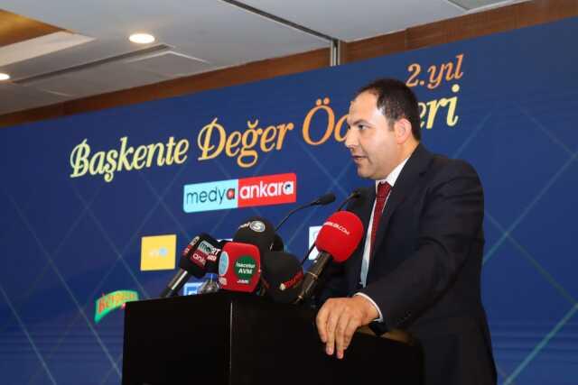 Başkente Değer Ödülleri töreninin ikincisi yapıldı! Ödüller sahiplerine takdim edildi Başkente Değer Ödülleri töreninin ikincisi yapıldı! Ödüller sahiplerine takdim edildi