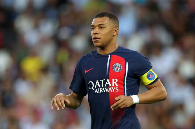 Bütün senaryolar boşa çıktı! Mbappe'den geleceği için resmi açıklama