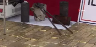 Jandarmanın operasyonunda ele geçirilen 300 kilogram sahte külçe altın sergilendi