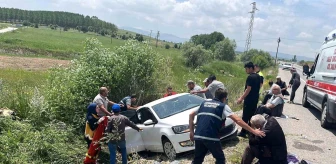 Kütahya'da Trafik Kazası: 2 Ölü, 4 Yaralı